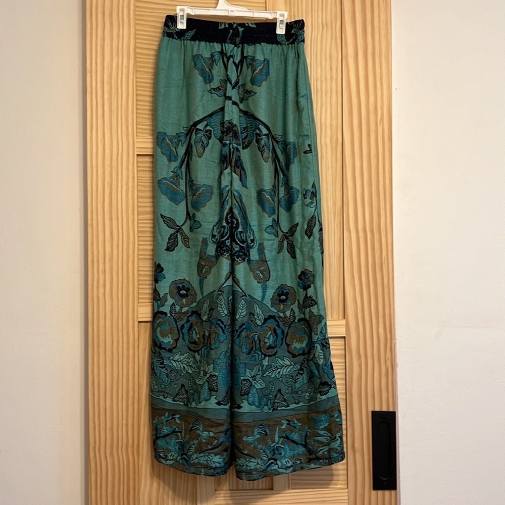 Brahmaki Bottoms (this set is listed separately)